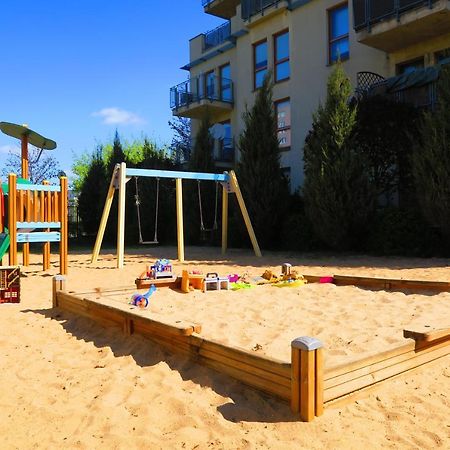 Apartament Geneva ワルシャワ エクステリア 写真