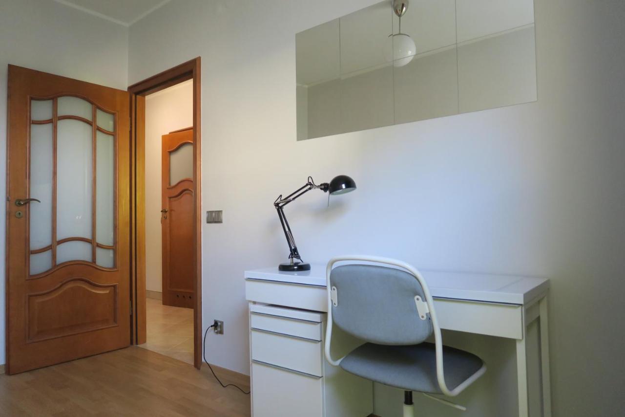 Apartament Geneva ワルシャワ エクステリア 写真