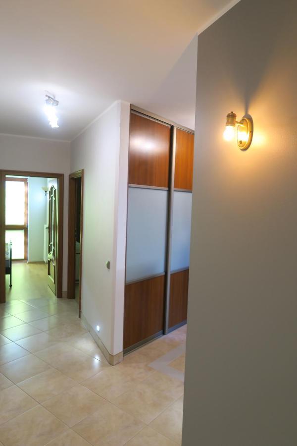Apartament Geneva ワルシャワ エクステリア 写真