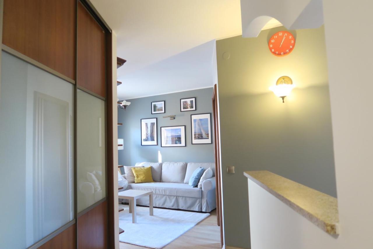 Apartament Geneva ワルシャワ エクステリア 写真