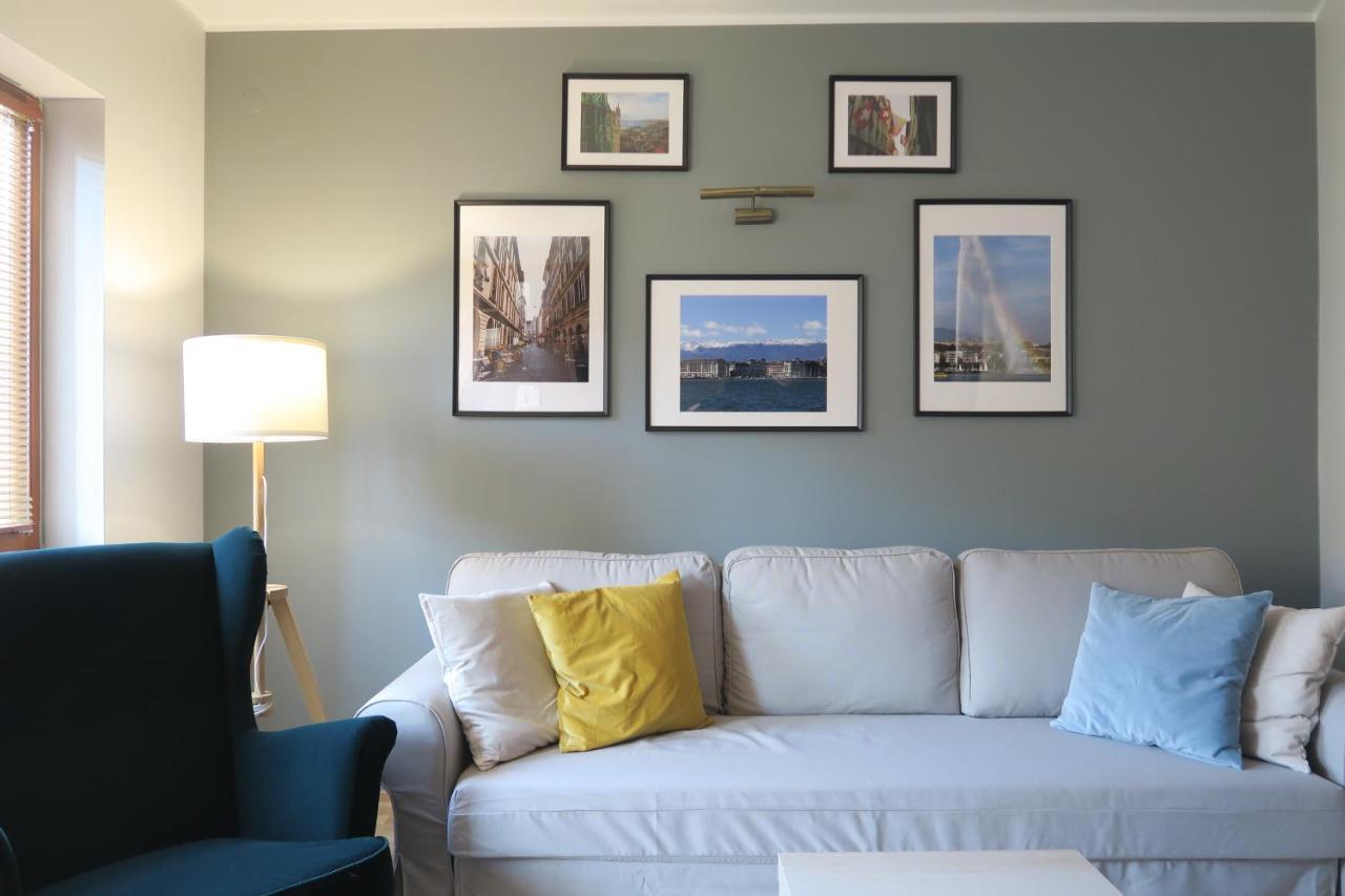 Apartament Geneva ワルシャワ エクステリア 写真